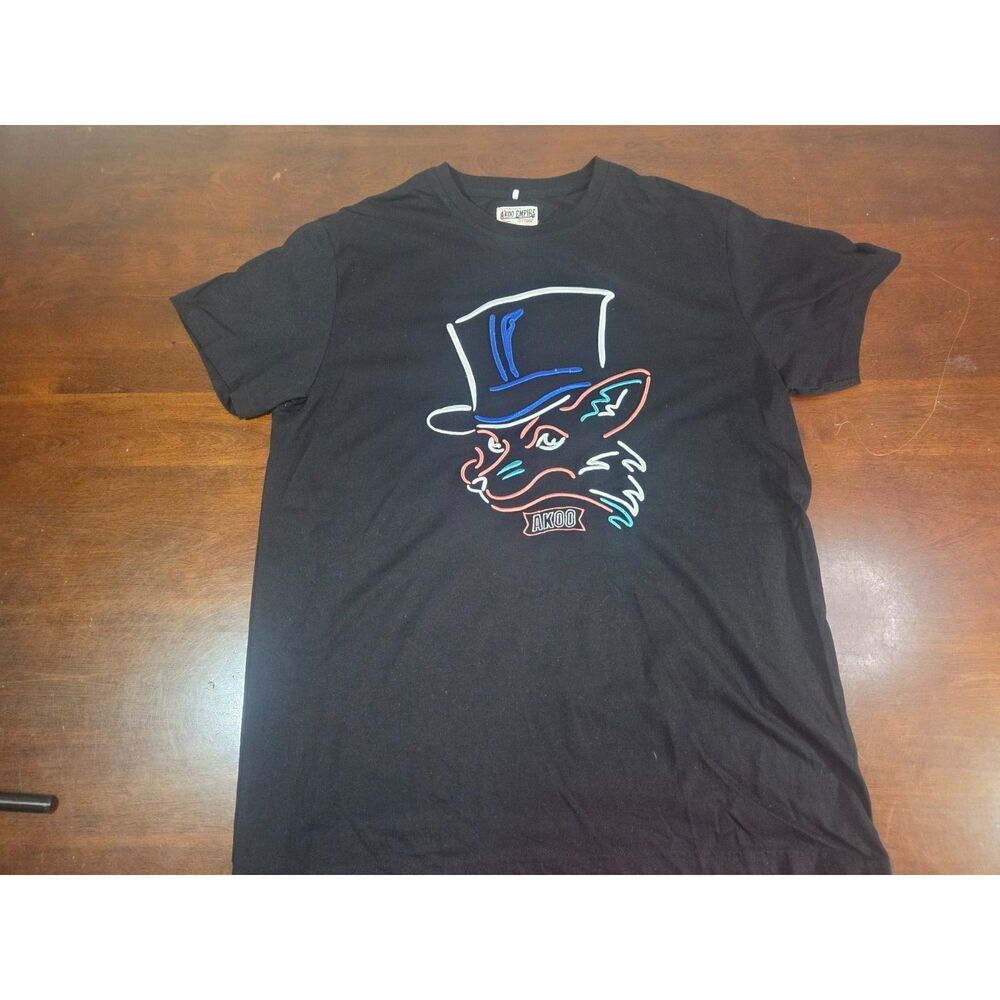 Akoo Empire XL Black Fox Top Hat Graphic Tee Streetwear Urban Style